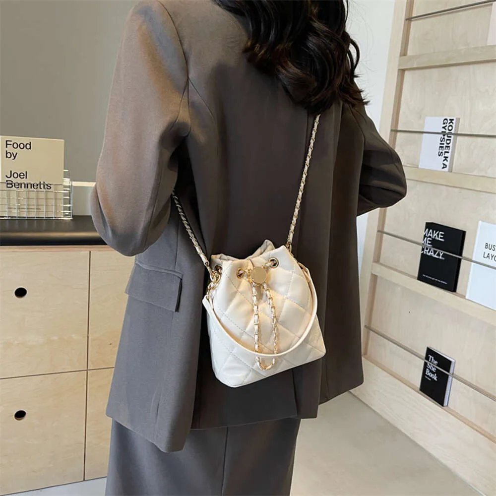 2024 Nouveau Créateur De Femmes Sacs Légers Luxe Sac À Main Menos De 30€ | Popular Y Conveniente | DHgate | Semblable À Goyard.