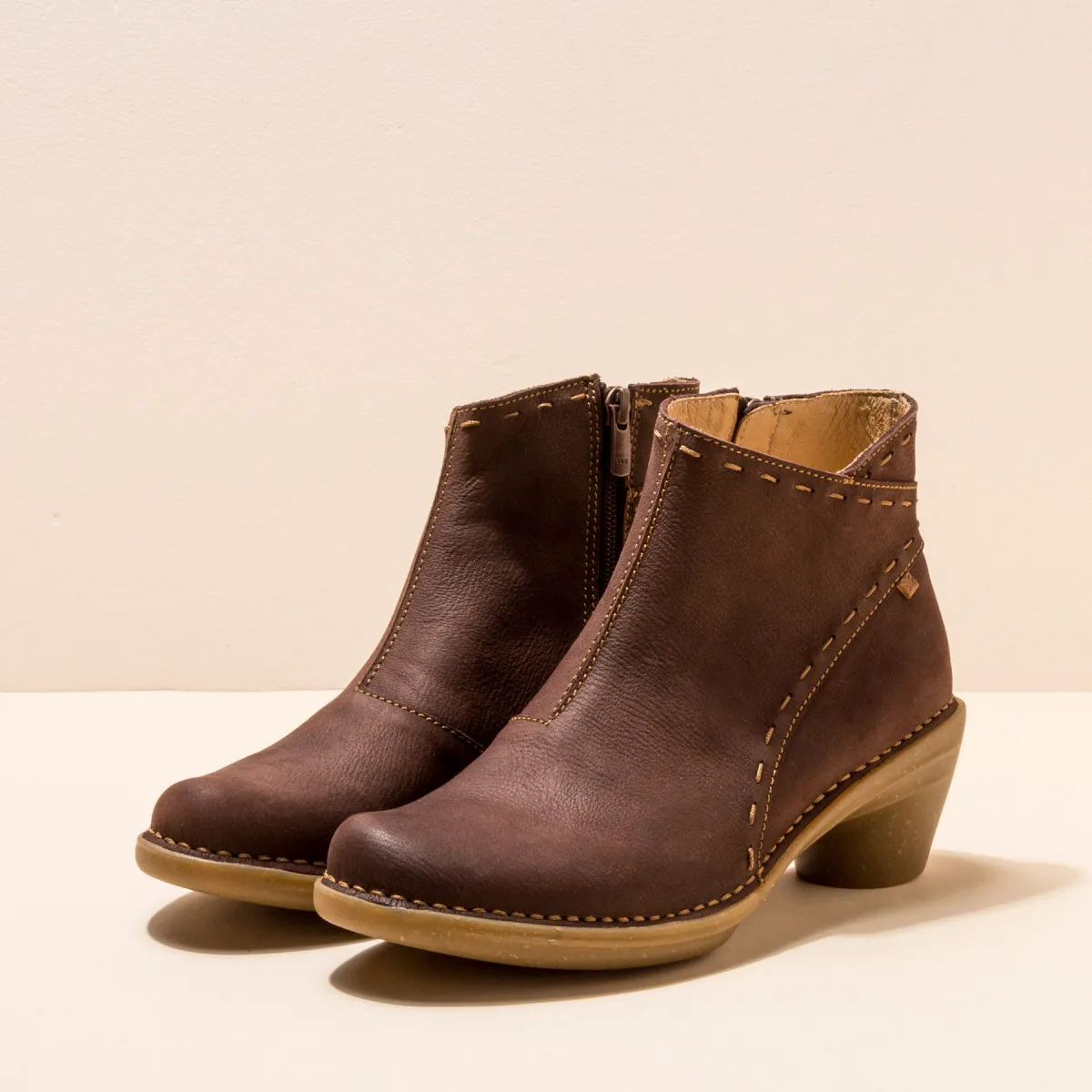 Bottines à talon en cuir à surpiqures - Marron