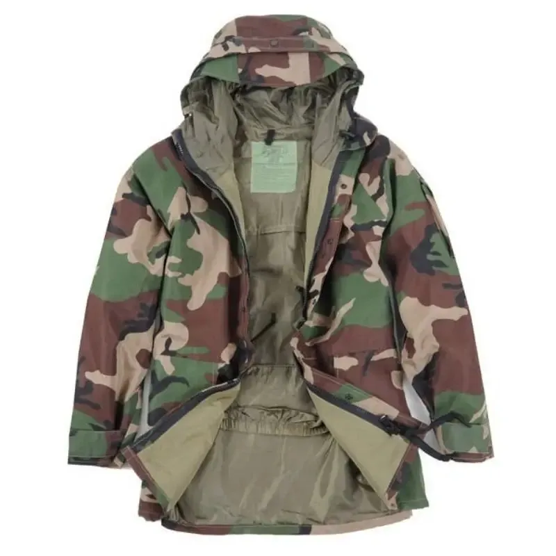 Camouflage hommes tenues