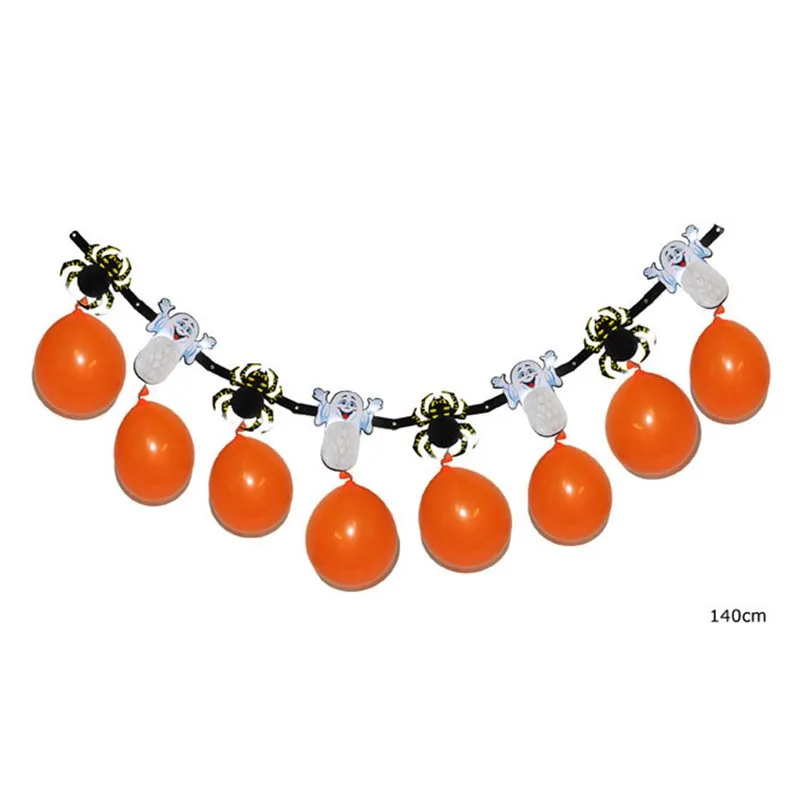 Guirlande avec fantômes, araignées et 8 ballon oranges