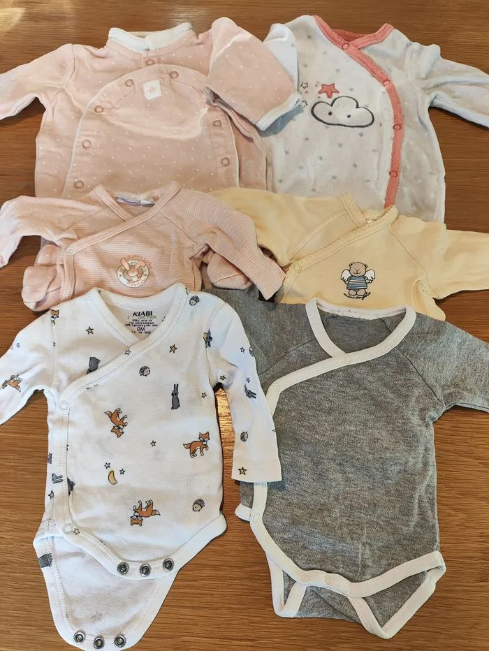 Lot naissance : bodys et pyjamas - Naissance - 0 mois  | Beebs