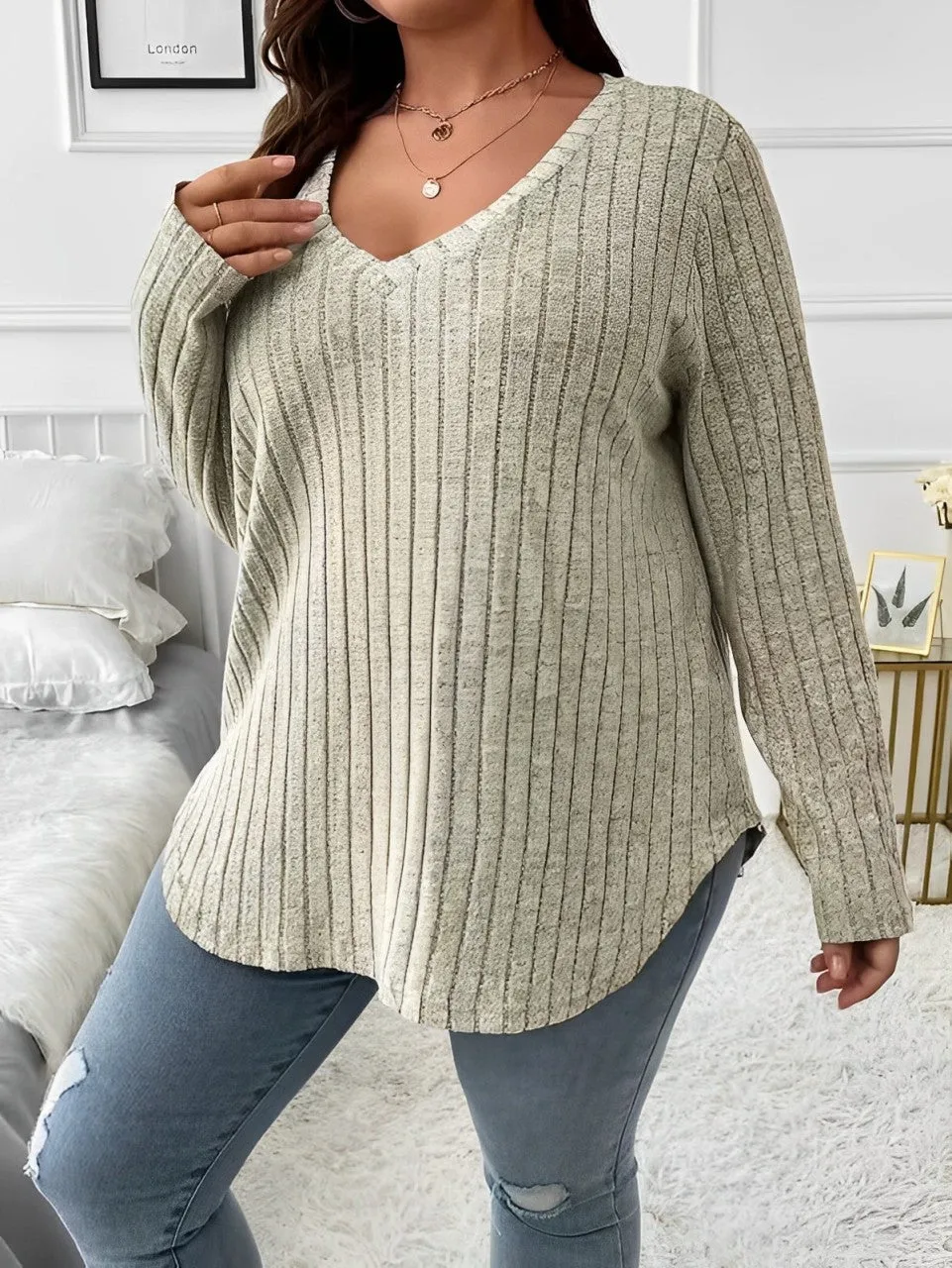 Shirlee - Haut rayé à manches longues et design épuré