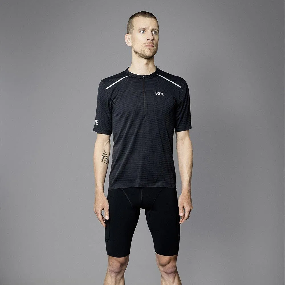 Vêtements de sport GORE® WEAR Homme | Maillot à manches courtes et col 1/2 zip de running léger et hyper respirant GORE® WEAR CO