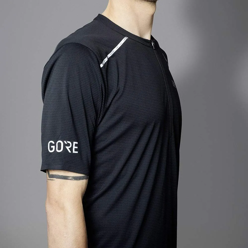 Vêtements de sport GORE® WEAR Homme | Maillot à manches courtes et col 1/2 zip de running léger et hyper respirant GORE® WEAR CO